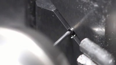 专用设备缝合针钻0.4mm孔，6万转高速电主轴高精度加工